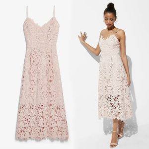 EXPRESS FLORAL LACE SPAGHETTI STRAP MIDI DRESS